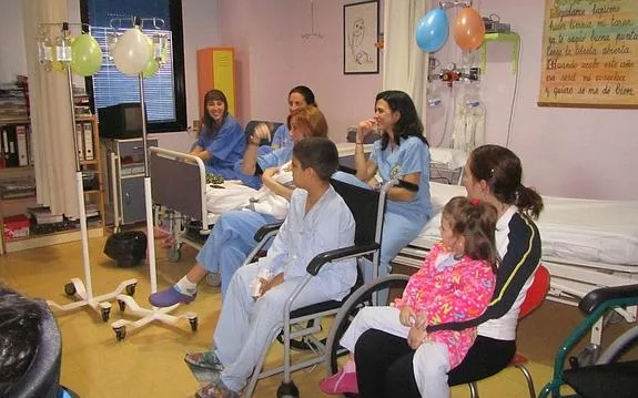 El Vega Baja organiza actividades para que los pacientes disfruten la Navidad