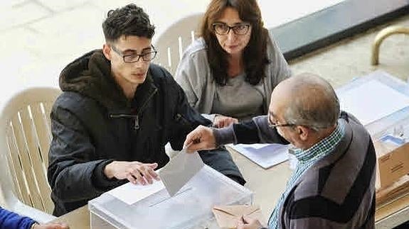 Compromís pide reformar la Ley Electoral para que sea más justa e igualitaria