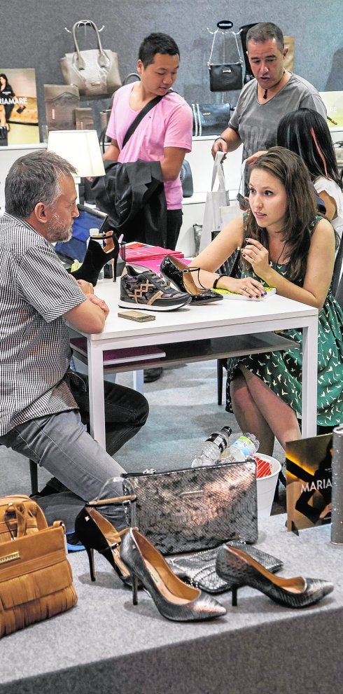 Los mercados emergentes aminoran la racha histórica de exportación de calzado