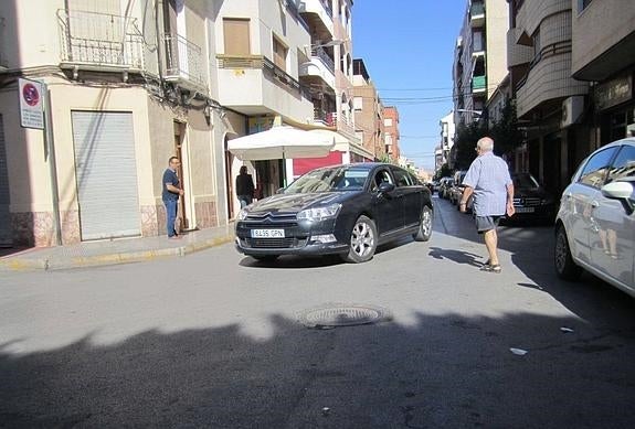 El Consistorio baraja peatonalizar calles para dinamizar el comercio del centro