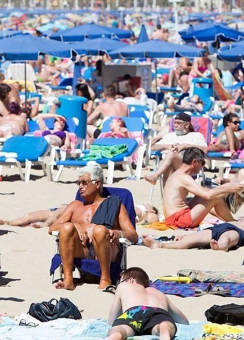 PSPV y PP pelean por el control de la política turística