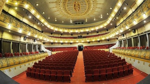 El Gran Teatro cierra un mes para cambiar la moqueta