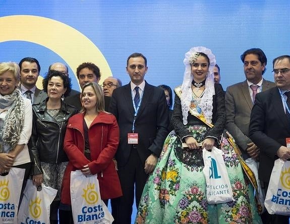 La Costa Blanca vende en Fitur sus fiestas, los deportes y el interior