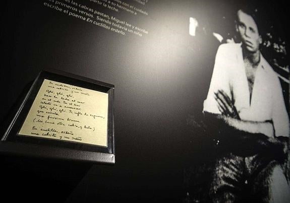 La poesía universal busca su título