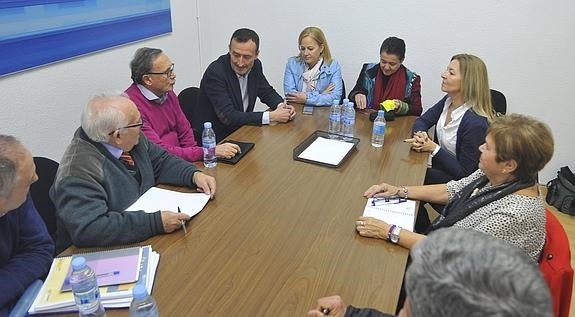 El PSOE reclama al Consell que reabra el centro de mayores