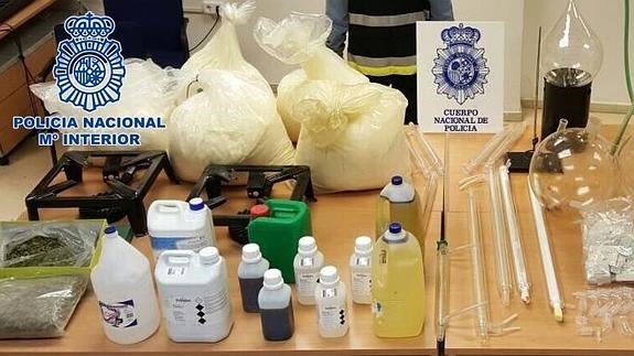 La Policía se incauta de 122 kilos de droga sintética en un laboratorio en Alicante