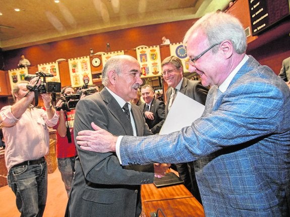 Los letrados disponen de un día para decidir si Valcárcel declara 'en abierto'