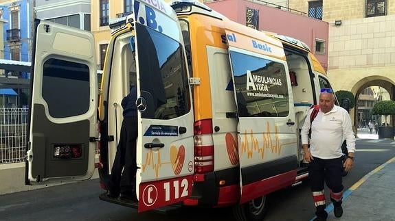 Elche retira el servicio de ambulancia 24 horas