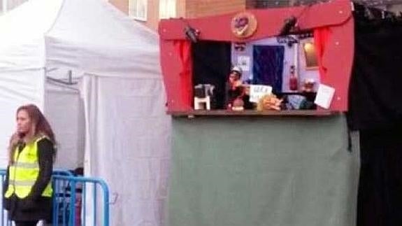 Un joven de Galicia, parado por la Policía por ir disfrazado de titiritero