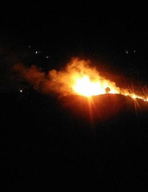 Sofocan un incendio en La Carrasqueta