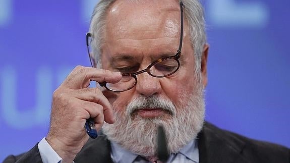 Arias Cañete evita aclarar si conocía las irregularidades que se investigan en Acuamed