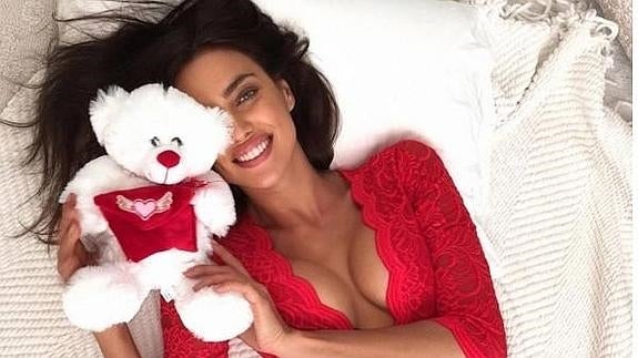 Irina Shayk levanta pasiones en San Valentín