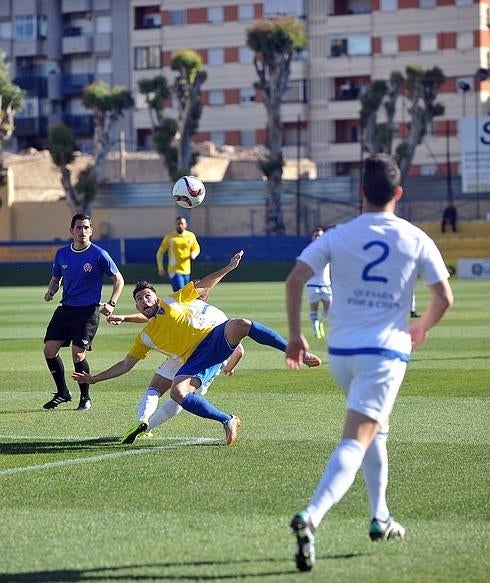 El derbi se queda en Los Arcos