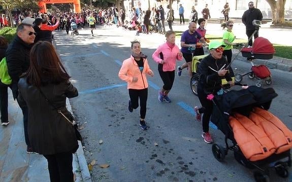 Carrera y paseo por una causa solidaria