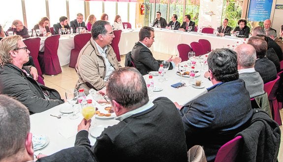 La regeneración institucional, a debate