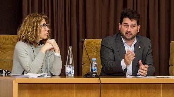 Naxto Costa se reúne con representantes del pequeño comercio alicantino