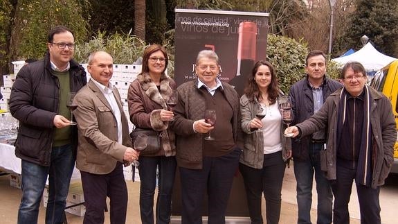 Unas 2.500 personas asisten a la feria del vino de Jumilla