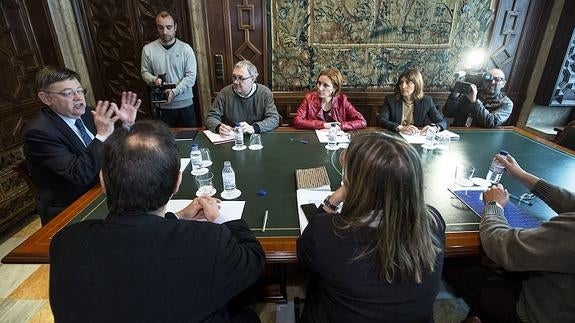 El Consell aprobará una norma transitoria para adecuar el sector público