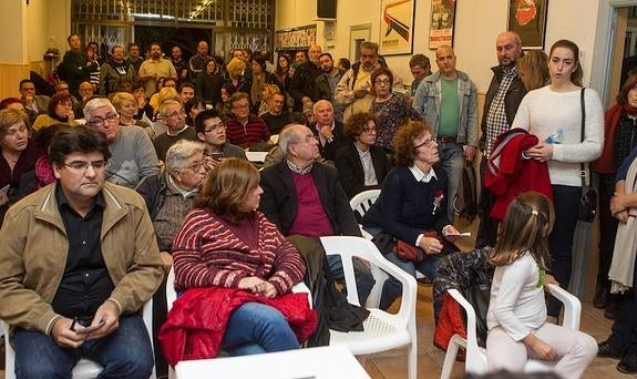 Belmonte abandona la asamblea de Guanyar que acuerda por amplia mayoría que dimita