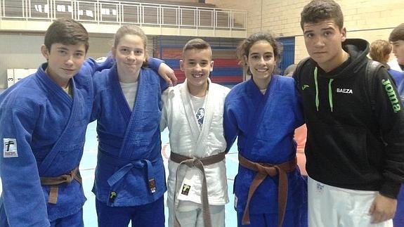 Los judocas del Nebrija se afianzan en los primeros puestos del campeonato regional