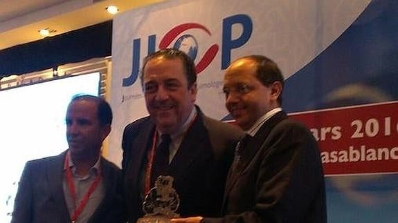 El Dr. Soler es distinguido por su prestigiosa trayectoria en el mundo de la medicina