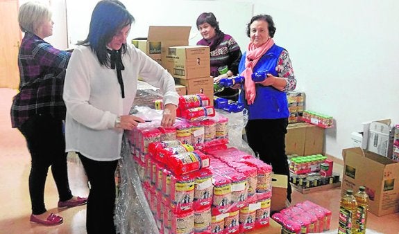 Reparto solidario de comida en Rafal