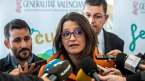 Oltra dice estar preocupada por la «agresividad y sectarismo» de C's