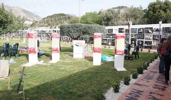 Pintadas en Callosa d'en Sarriá contras las víctimas del franquismo