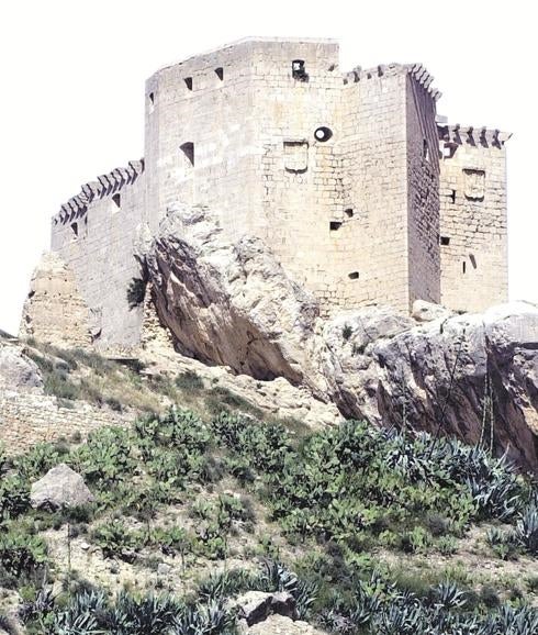 El PSOE lleva al Congreso la conservación del Castillo de Mula