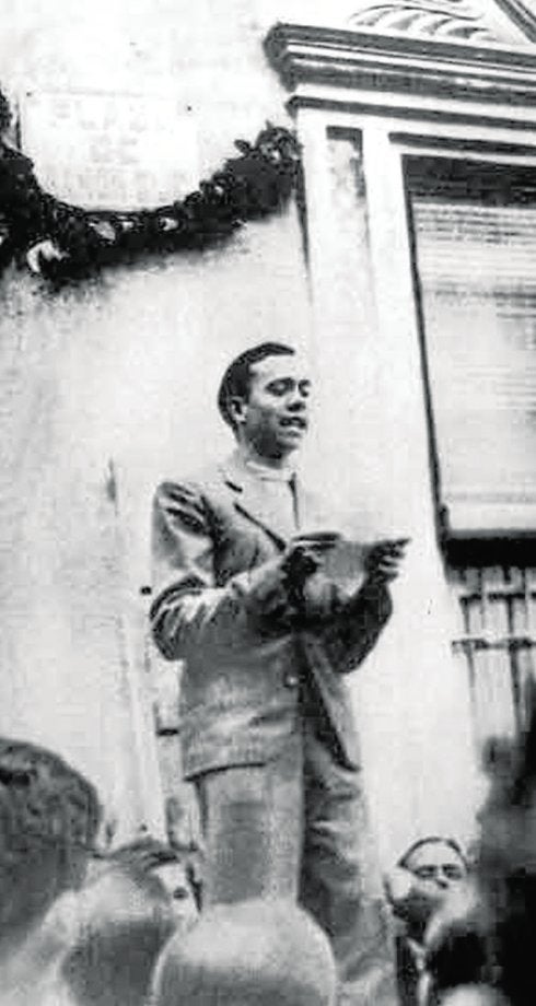 Ramón Sijé regresa a su barrio