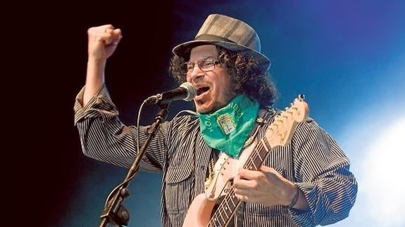 Raimundo Amador y su guitarra