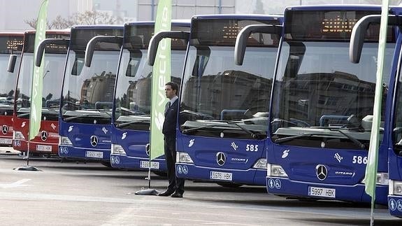 Alicante reclama a Masatusa que incorpore el valenciano en la nueva flota de autobuses