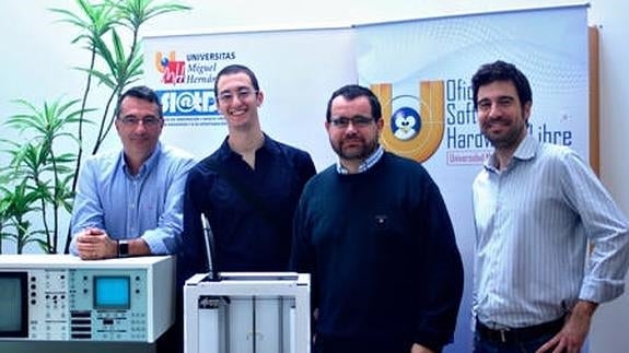 Héctor Barreras ha ganado el primer premio 'Pingüino UMH'