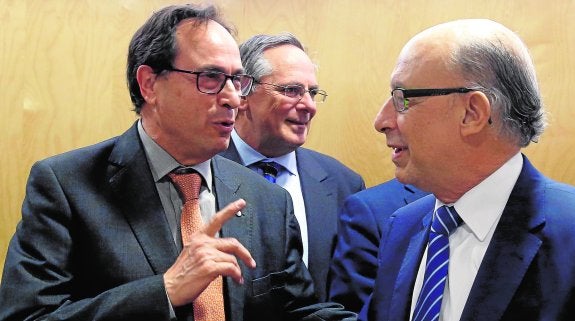 Montoro da un ultimátum al Consell: debe detallar hoy mismo sus ajustes