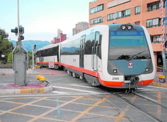 El tranvía directo entre Benidorm y Dénia volverá a funcionar en dos semanas