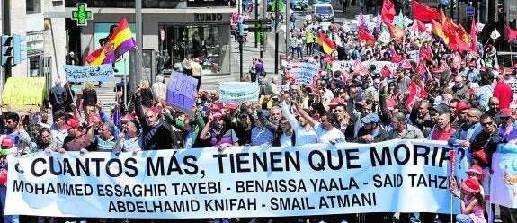 Los jornaleros marroquíes fallecidos, protagonistas del Primero de Mayo