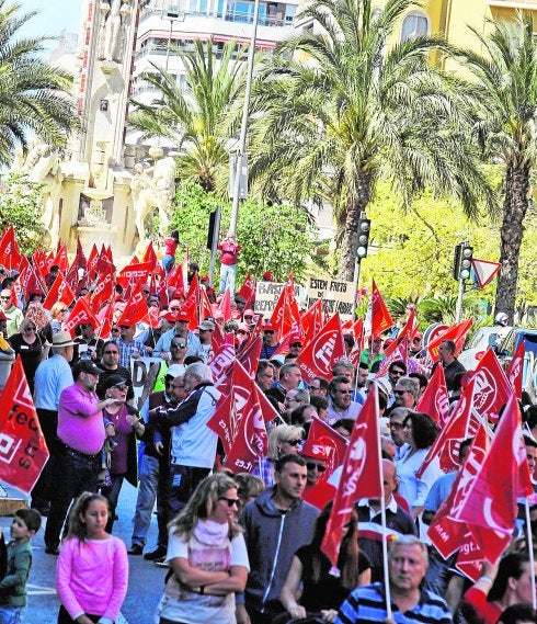 La tensión electoral se cuela en la marcha del Primero de Mayo