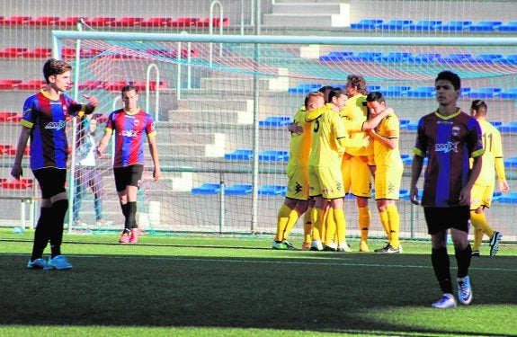 El Reus aplasta a un Eldense triste