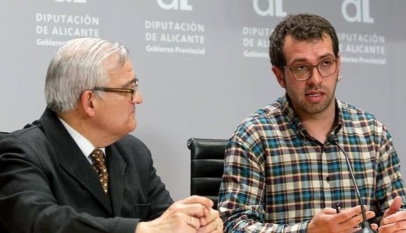 Paco Esteve gana el Enric Valor de Novel·la con la obra 'Si ha nevat'