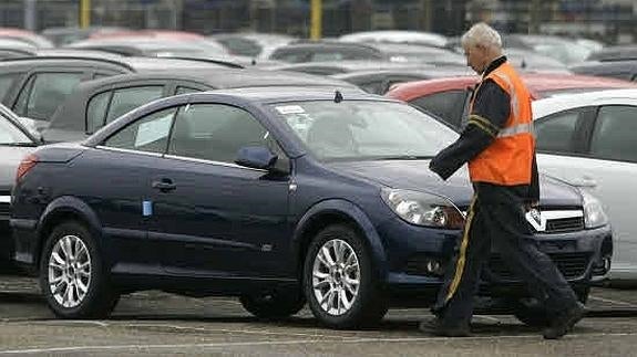 Las ventas de turismos y todoterrenos suben un 35%