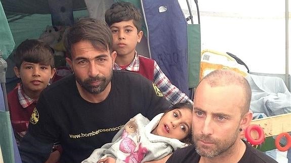 Margallo da instrucciones para acoger al niño afgano con parálisis cerebral