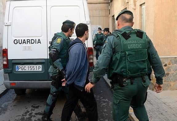 La Guardia Civil desmantela un grupo especializado en robos con violencia