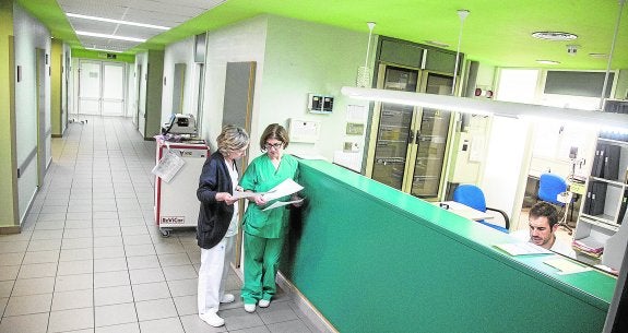 Sanidad planea dejar de operar en el Rosell y cerrar su única planta de ingresos en verano