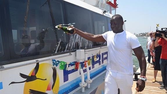 Un ferry ecológico para unir Santiago de la Ribera y La Manga