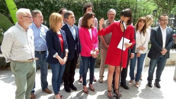 El PSOE presenta su candidatura con «personas honestas y reales»