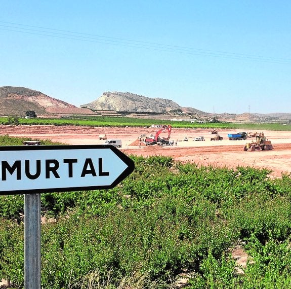 Primafrío pide a Fomento un tercer carril en la A-7 y ofrece 400.000 euros para la obra