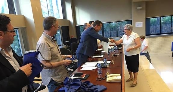 La UNED clausura el curso de mayores