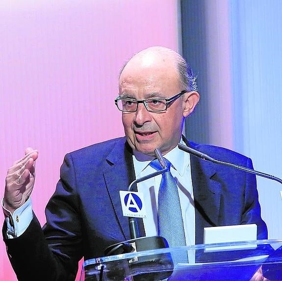 Cristóbal Montoro anuncia la llegada del FLA a la Comunitat