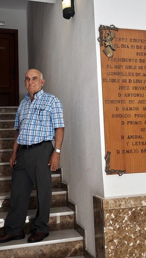 «No es lógico que se tire agua al mar en el norte de España y aquí falte»