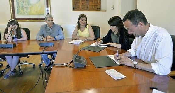 Convenios municipales con Artes y Apesoelx